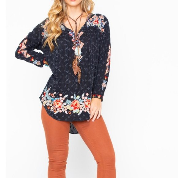 Johnny Was Embroidered Gina Long Sleeve Blouse Tunic Black M - Picture 3 of 15
